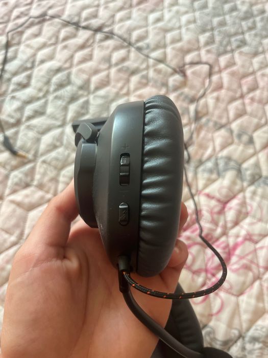 Гейминг слушалки JBL