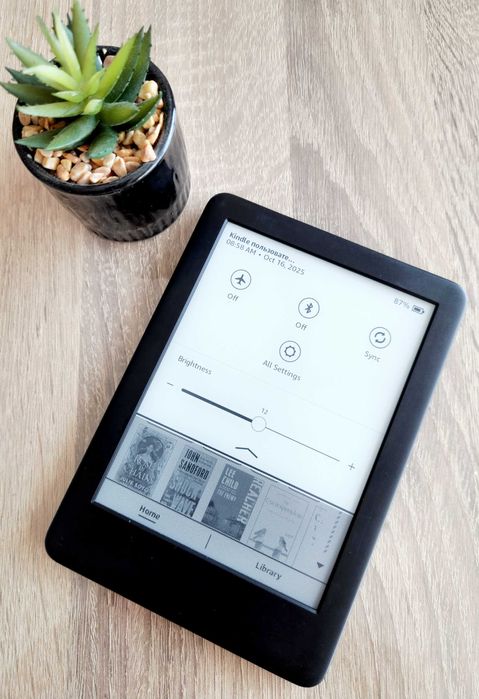 Kindle 10th generation електронен четец с подсветка БЕЗПЛАТНА ДОСТАВКА
