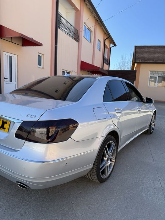 Dezmembrez Mercedes  w212 e-class 3.0 diesel bigxenon trapa!