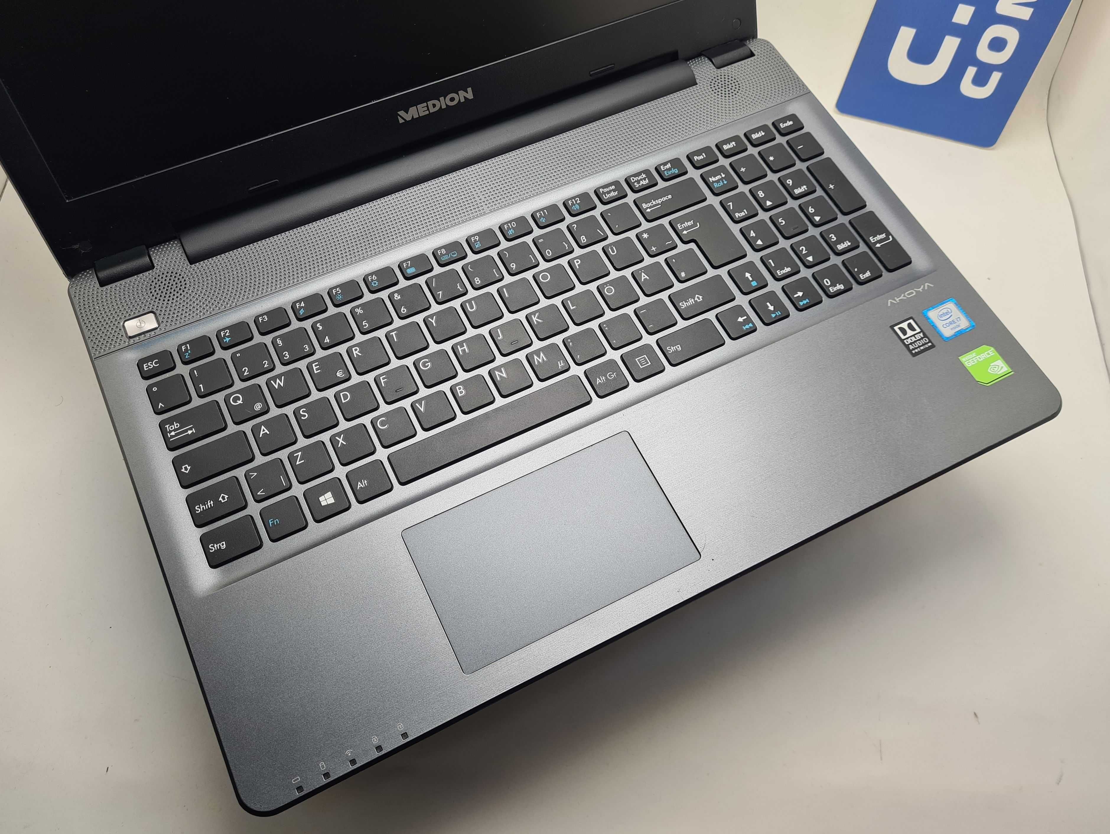 Medion Akoya P6659  i7 6500/8GB/256SSD/1TB HDD/Nvidia 930M-2GB