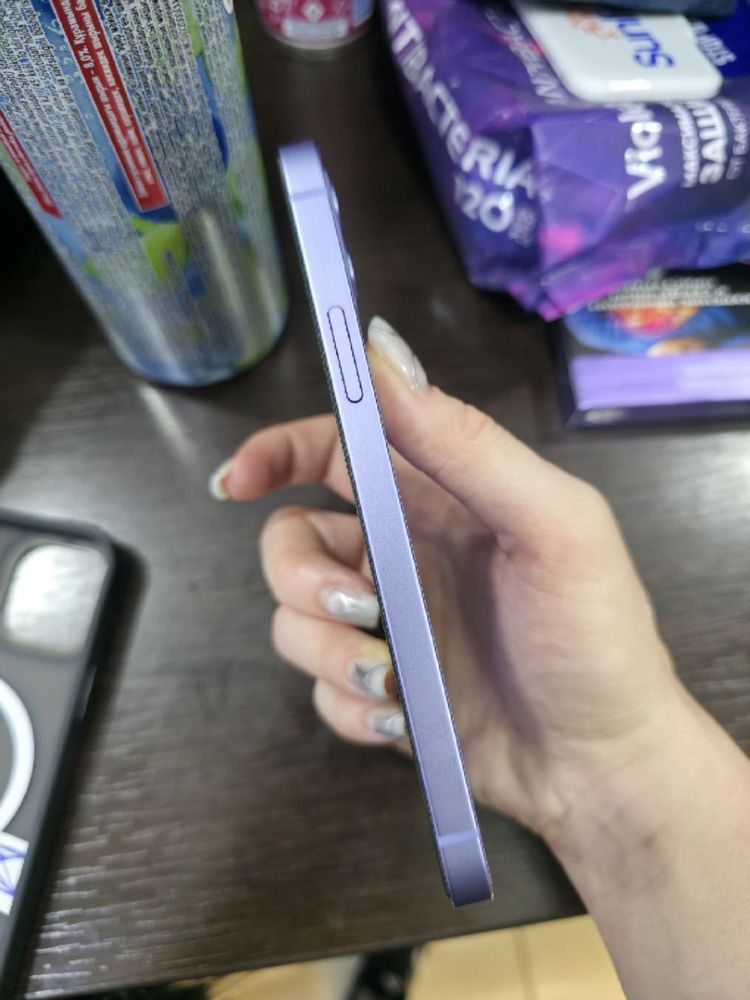 Sotiladi Пррдается  Iphone 12