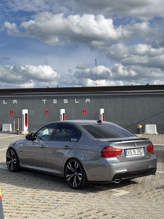 BMW E90 facelift 2.0 diesel
