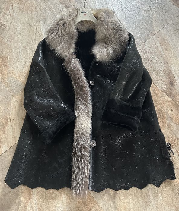 Haina din piele cu blana naturala