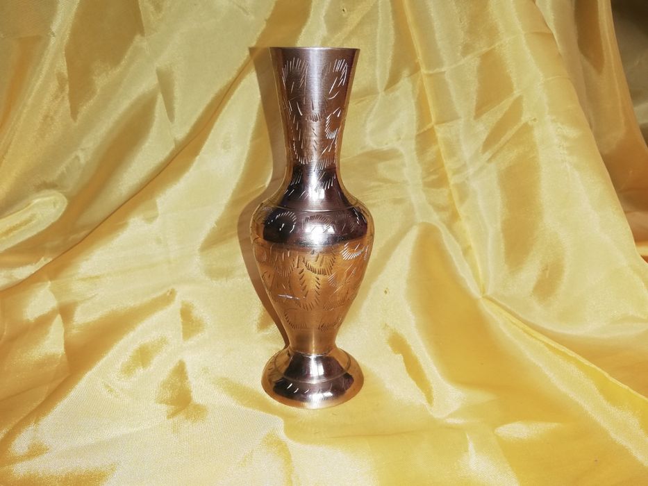 Vand deosebit lot de vaze vintage realizate din AGAT si ALAMA