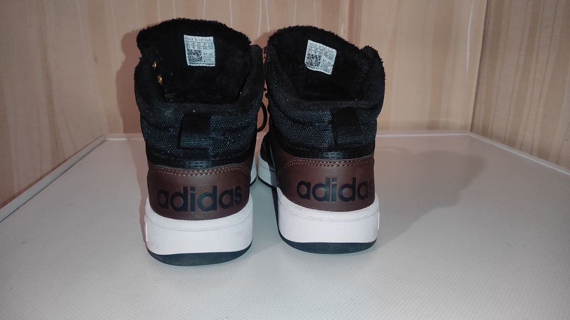 Обувки Adidas Mid Hoops