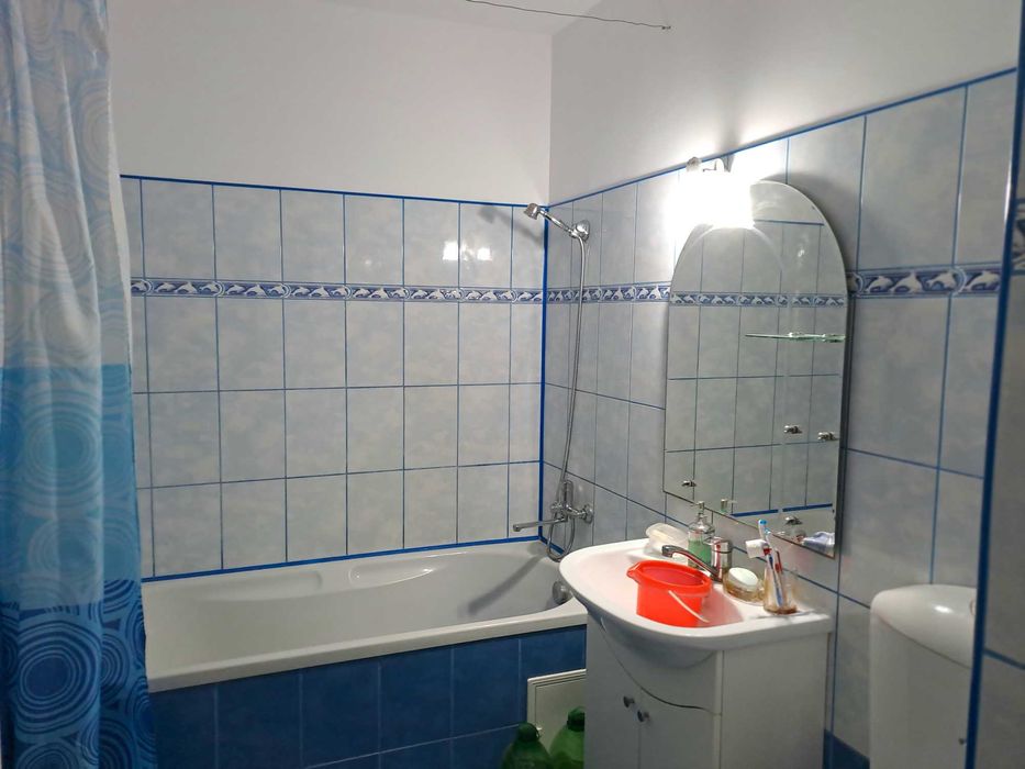Proprietar vănd apartament 2 camere et.2 în Botoșani zona Școlii nr.8