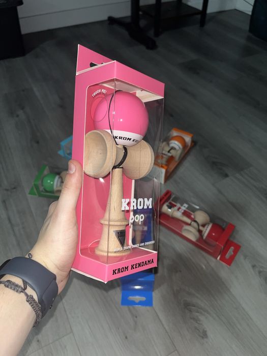 Kendama KROM POP LOL Sticky (Toate Culorile)