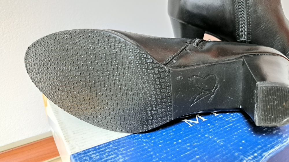 Ghete din piele - dama