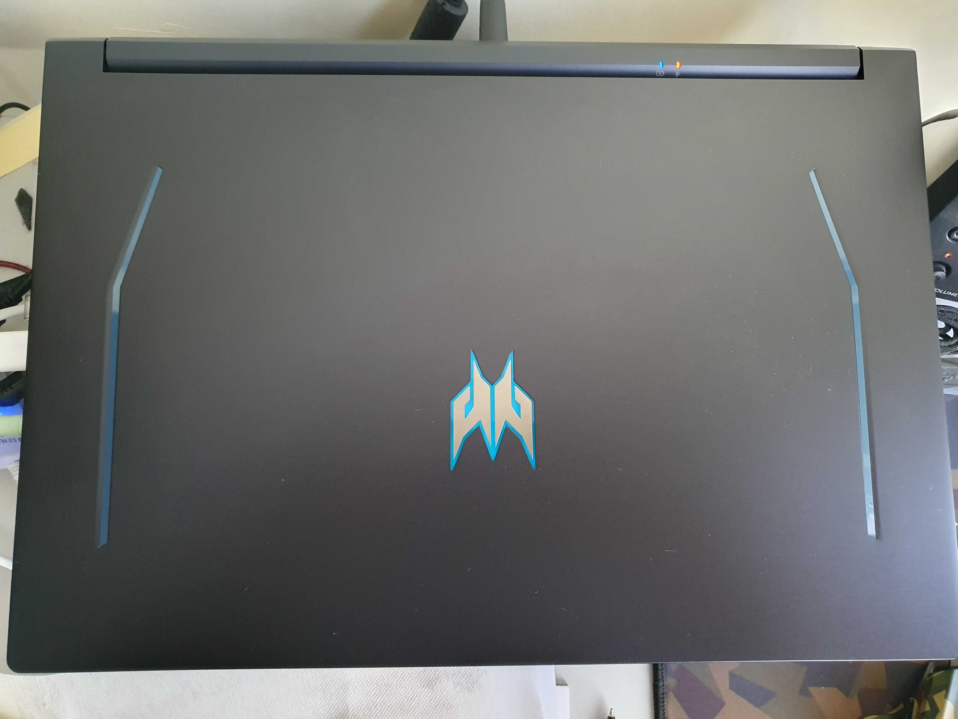 Продавам лаптоп UPGRADED Acer Predator Helios 300 PH317-55-957M, 17.3"