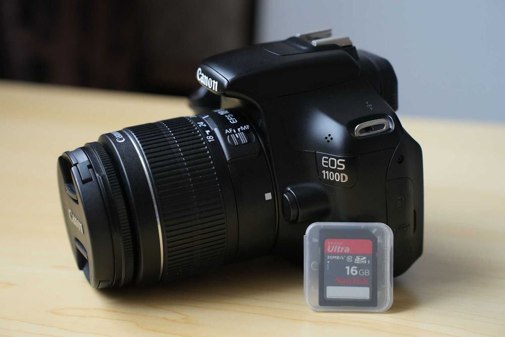 Vând aparat foto Canon EOS 1100D de vânzare – stare excelentă!