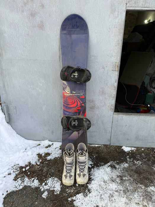 Сноуборд Nidecker 155 см с креплениями + ботинки 41-42 размер .