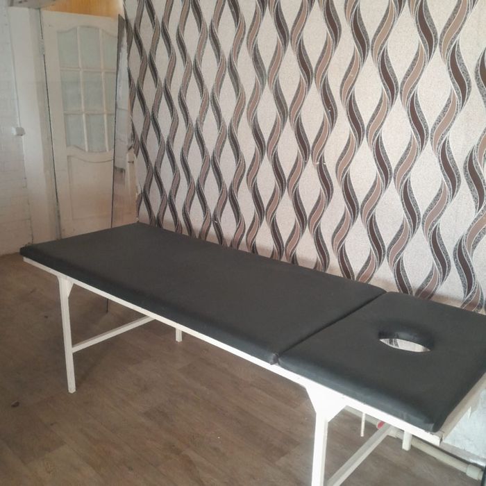 Продам массажную кушетку