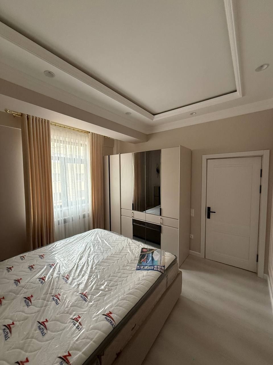 Medgaradok 2/2/9. 52m2. Yevro.