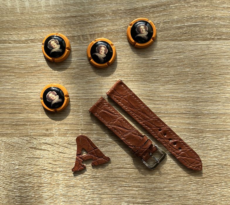 Curea pentru ceas din piele de crocodil lucrata in totalitate manual