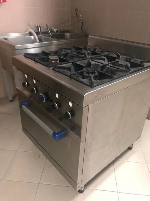 Газовая плита с нарочным шкафом