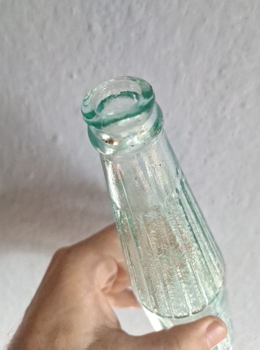 Sticlă veche de Cico din perioada comunistă