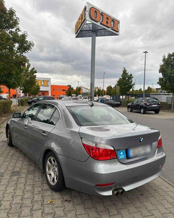 BMW 520i, 2.2 benzină