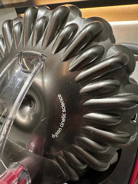 Прахосмукачка Dyson Cinetic BigBall Animal PRO 2