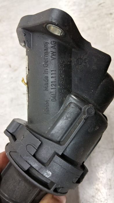 Carcasa termostat 04L121111 1.6 tdi CLH CXX Skoda Octavia 3 [2013 - 2