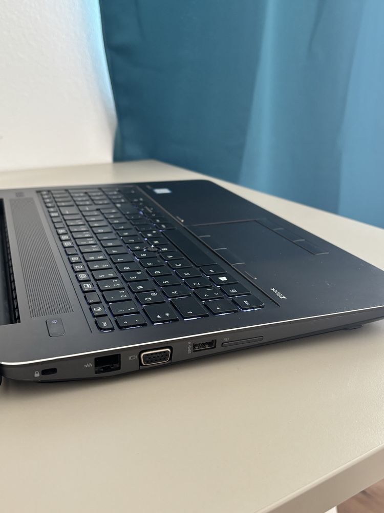 HP Workstation/Gaming• Xeon• 16Gb ram• Nvidia Quadro 4Gb• HP zbook 15