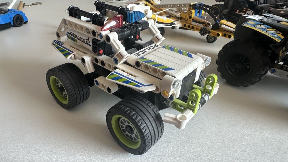 Lego technic сглобени сетове