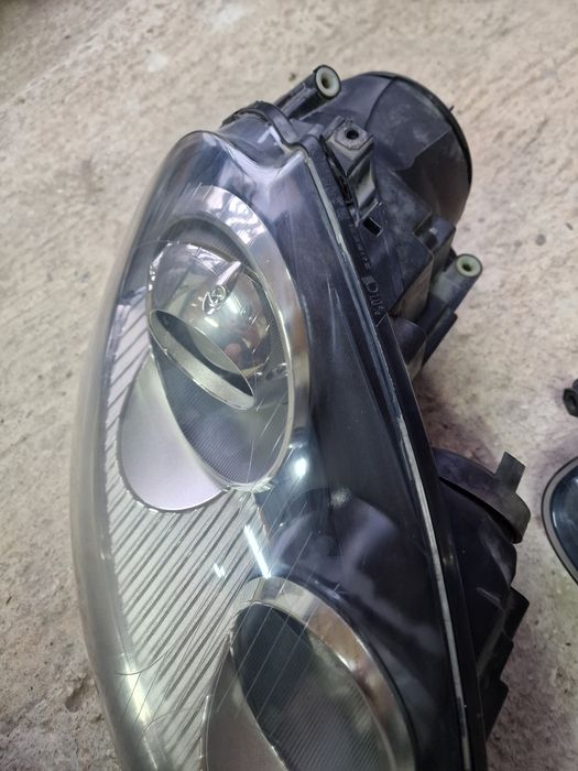 Фарове VWGolf 5 Jetta Bi Xenon GTI