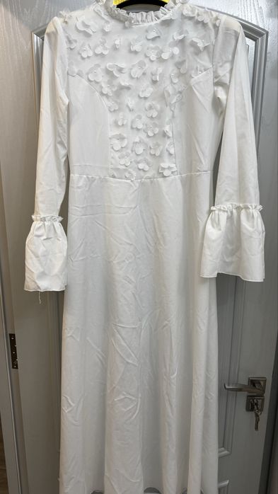 Ansambl koynela sotiladi