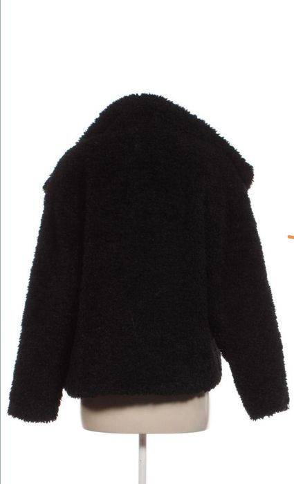 Къси якета с еко косъм