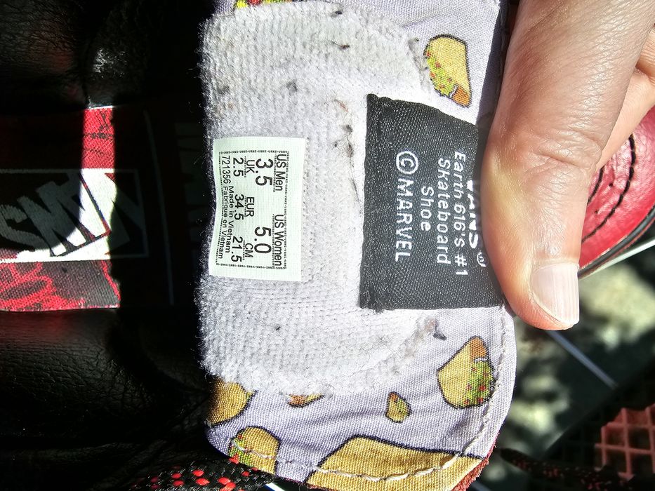 Кецове Vans Marvel номер 34.5