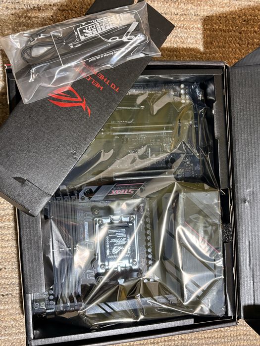 Placa de baza Asus Rog Strix B650E-E Wifi 2024