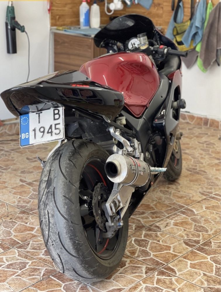 Suzuki GSX-R 750