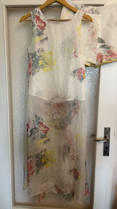 Сет къси панталони и туника от сатен и шифон