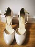 Pantofi din piele