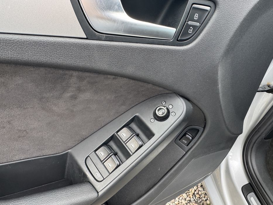 Audi A4 2.0Tfsi 211cp Automat*Quattro*LED*Xenon*Navi*17”*