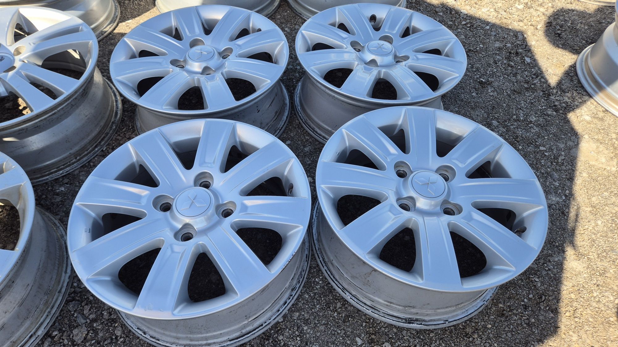 Оригинални джанти Митсубиши 4/114.3 Mitsubishi Colt 4x114.3