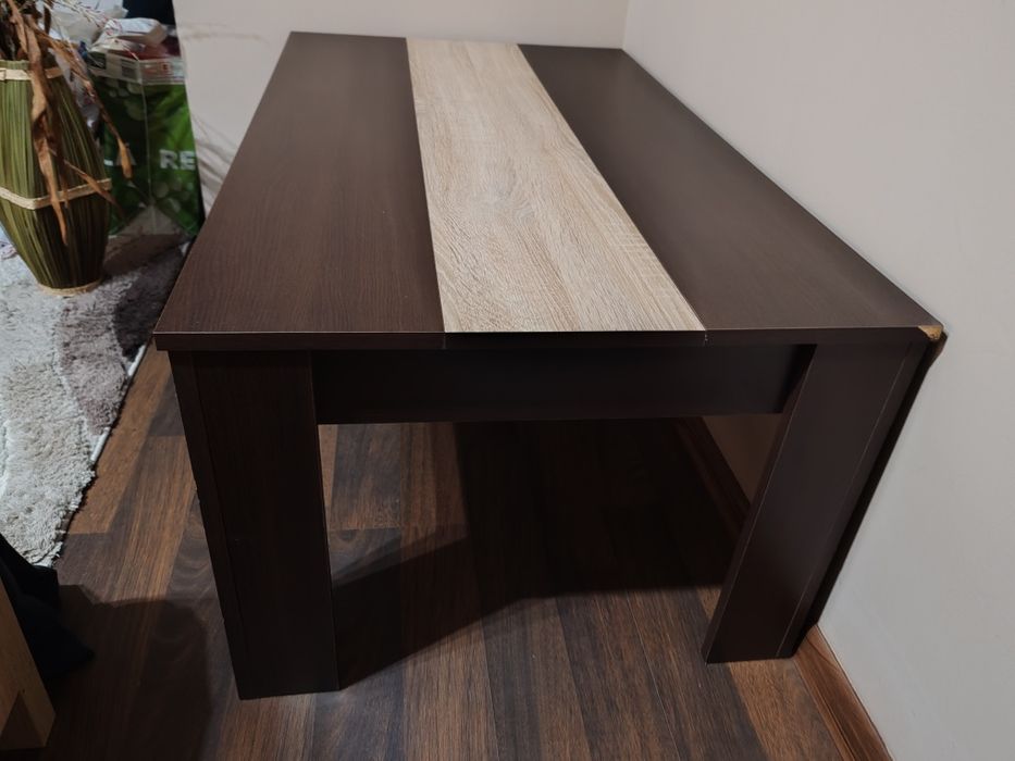 Măsuță pentru  cafea