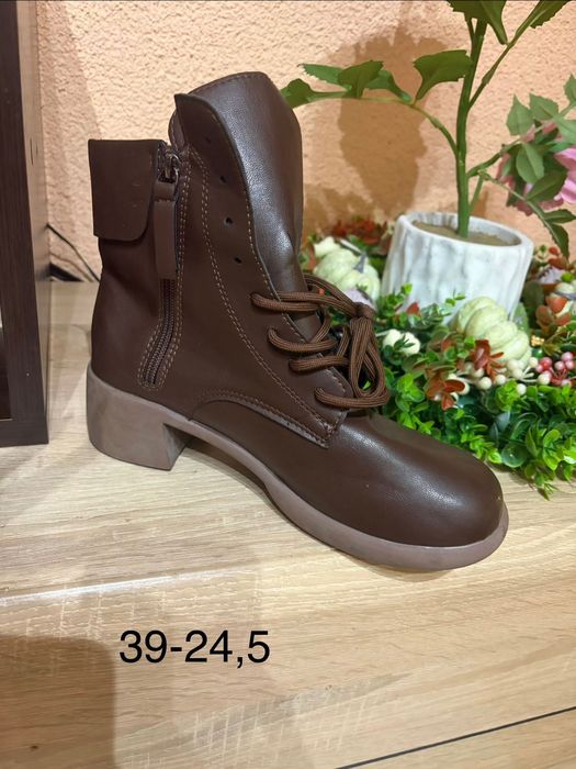 Нови дамски боти 39-24,5