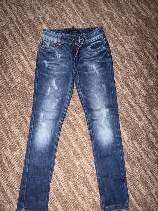 Дънки на Dsquared