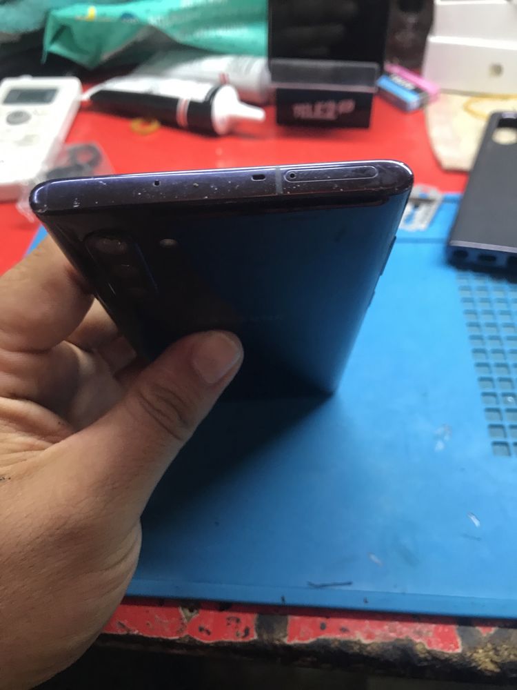 Samsung note 10 ekran ne rabotaet zachas