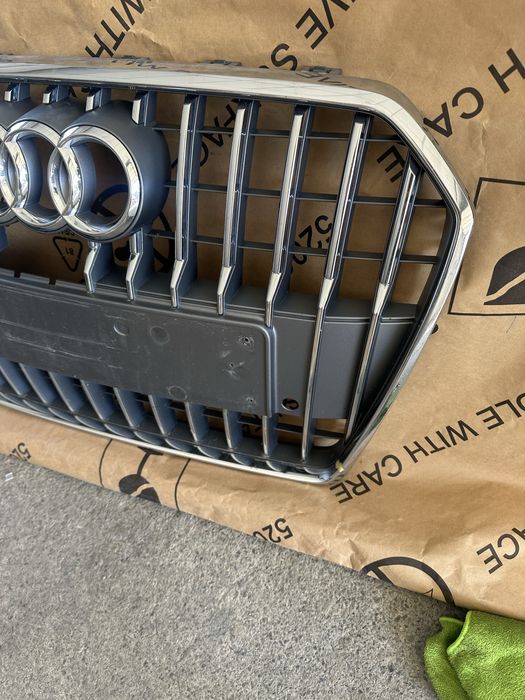 Audi A6 C7 Предна маска Оригинална