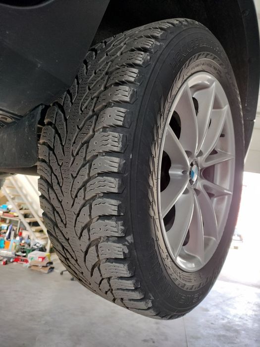 Vând Nokian Hakkapeliitta 9 SUV 225/60 R17 103T XL M + S