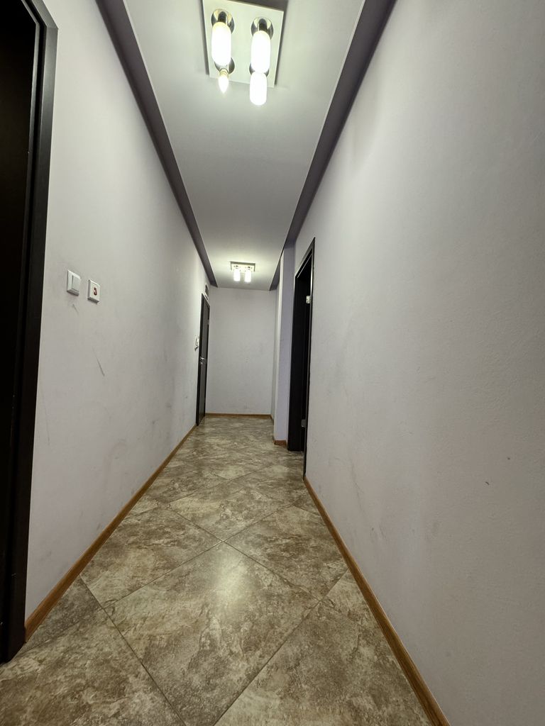 Продава се Тристаен апартамент в Асеновград - 100 кв.м за 1320 €/кв.м - Снимка #3