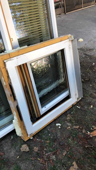 Geamuri termopan / tripan cu jaluzele