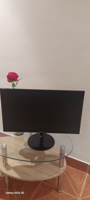 Vând pc office delux +monitor Samsung 60hz