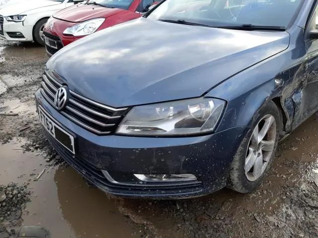 Dezmembrari / Dezmembrez Volkswagen Passat B7 2.0 CFFB cutie NFU culoare LK7X