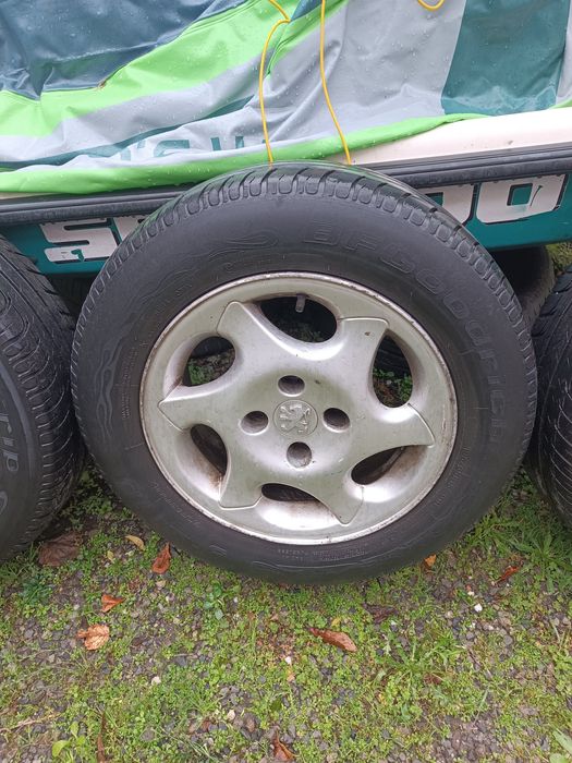 Алуминиеви джанти 15 цола с гуми, плюс резервна гума за Пежо.з