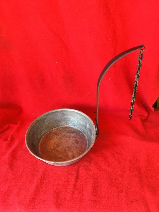 Меден масивен тиган 28х9см