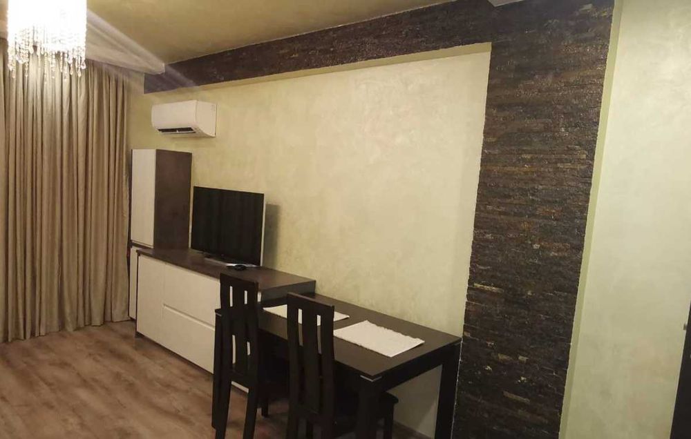 Дава се под наем Двустаен апартамент в Бургас, Център - 53 кв.м за 229.5 € - Снимка #6