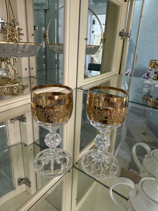 Продам Рюмки богемские