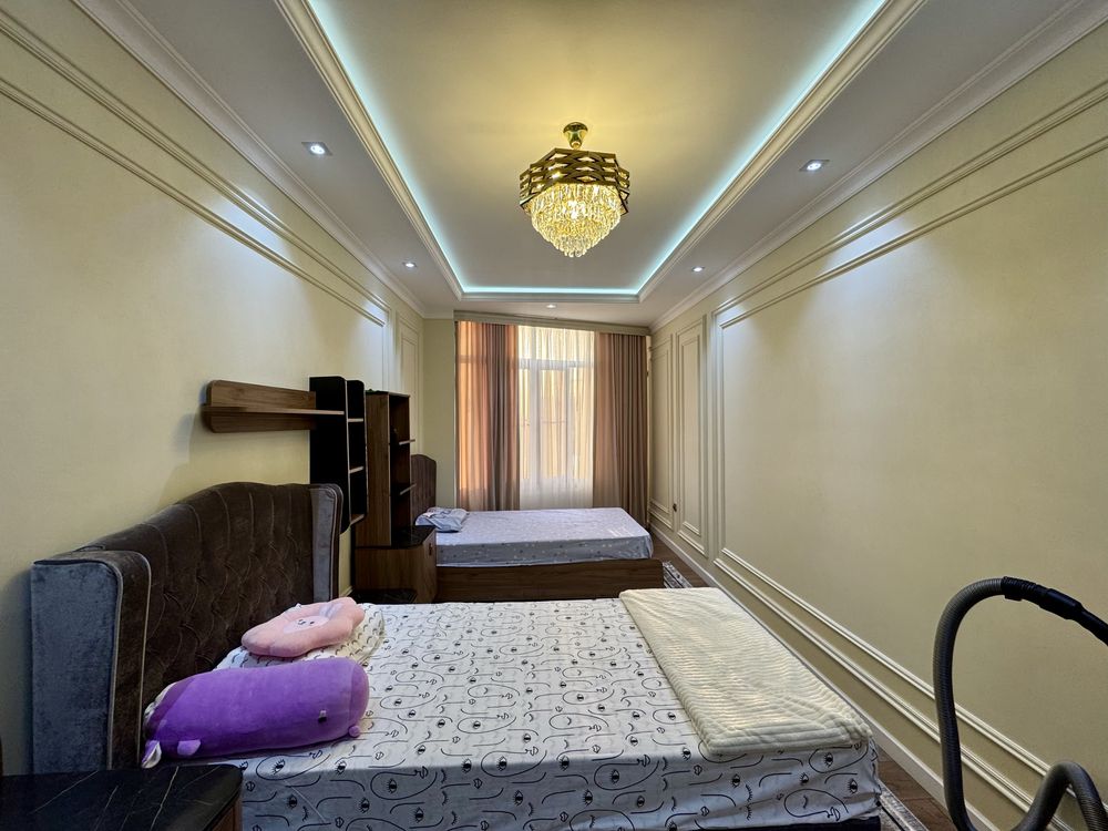 4х комнатная квартира, 127 м². Проспект Навои